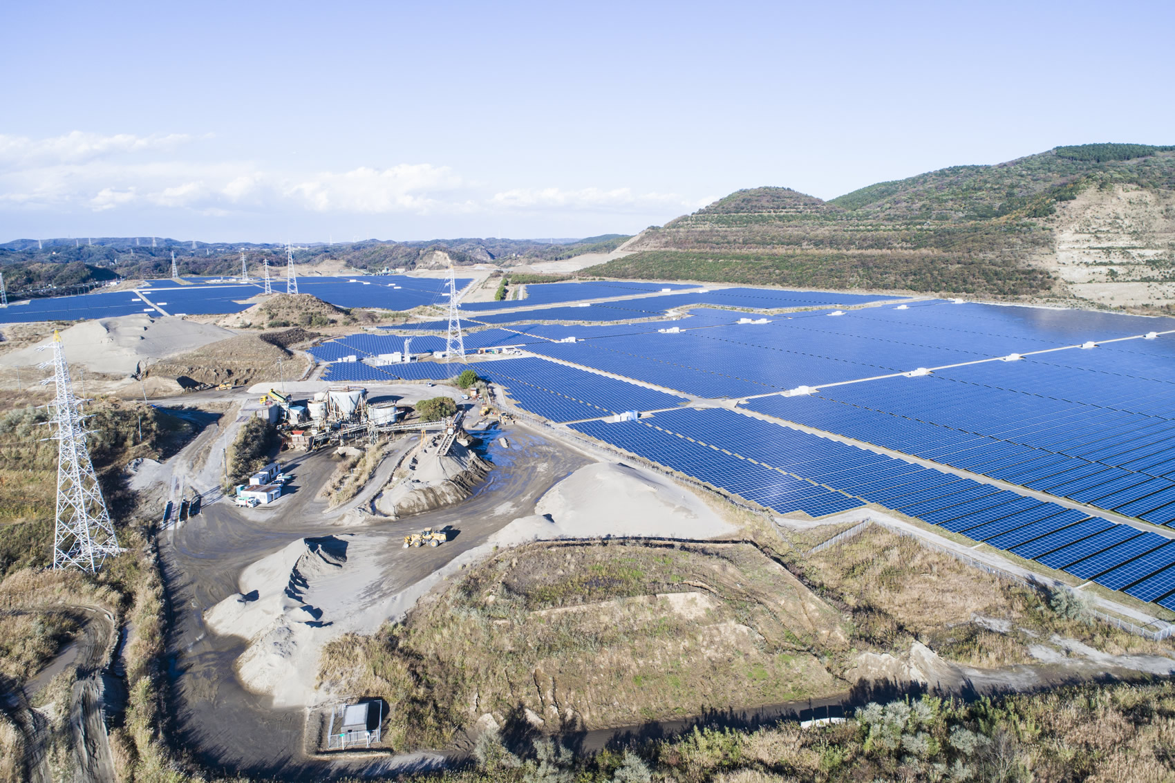 Row 10_iStock Drone Shooting Solar Panel - Japan, Solar Panel, Fuel and Power Generation